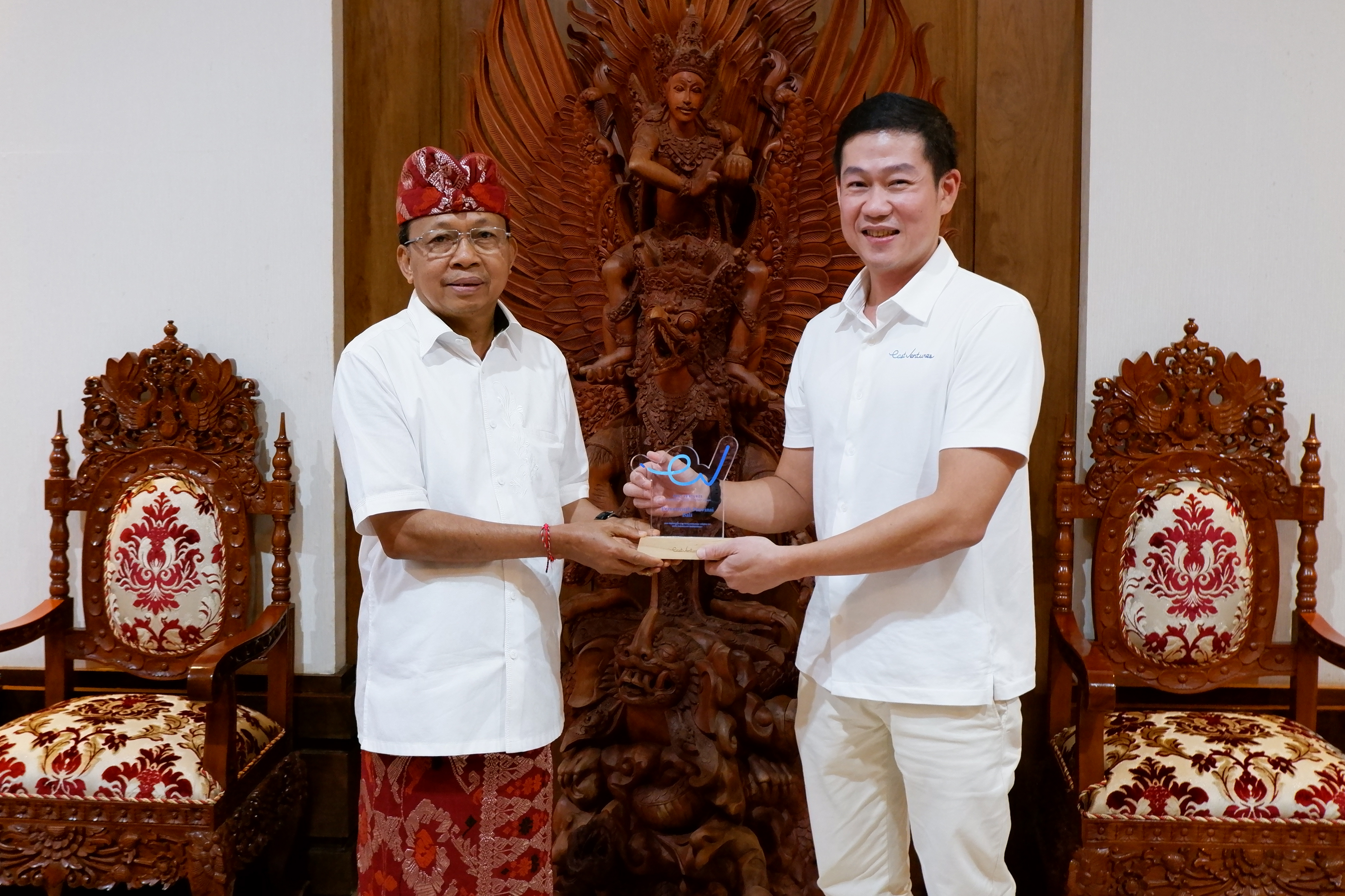 David Fernando Audy (Operating Partner at East Ventures) with I Wayan Koster (Governor of Bali)