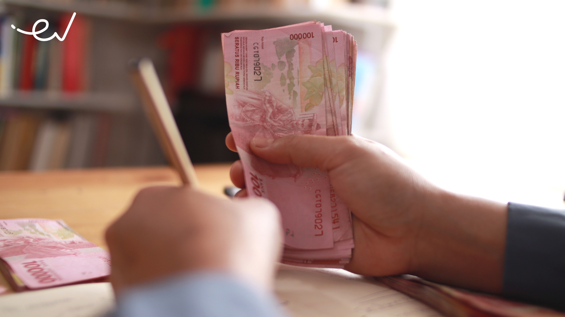 Inside Indonesia's most financially literate provinces||Indeks literasi keuangan tahun 2022 berdasarkan provinsi