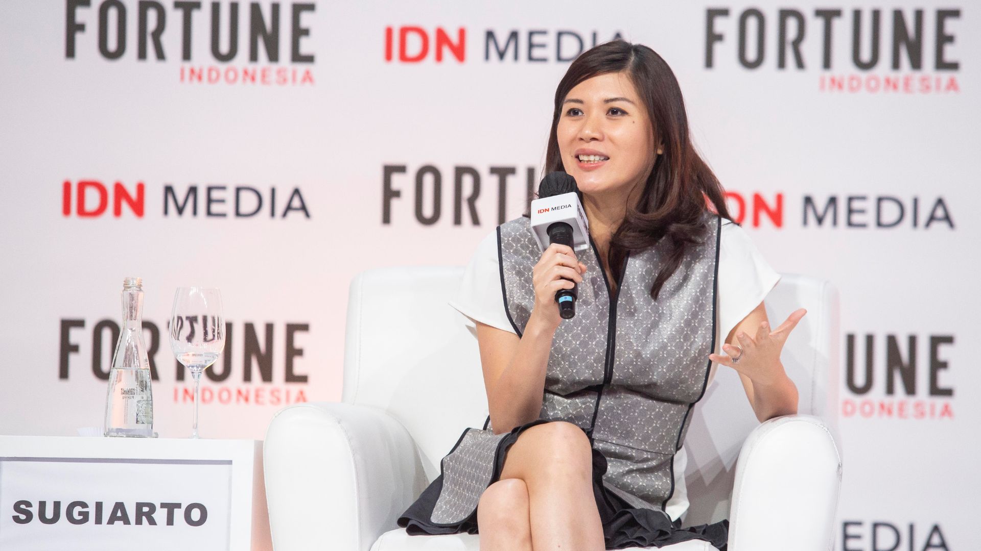 Avina Sugiarto - FIS2023